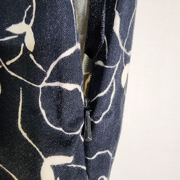 Lauren Ralph Lauren Womens Capri Pants Size 6 Black White Floral Crop Side Zip - Picture 5 of 6